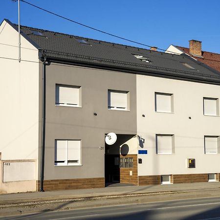 Apartmani Infinity Osijek Luaran gambar
