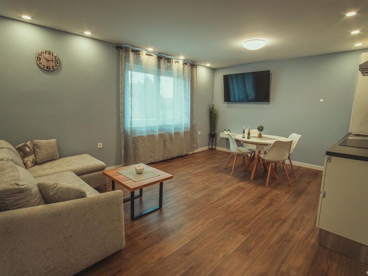 Apartmani Infinity Osijek Luaran gambar