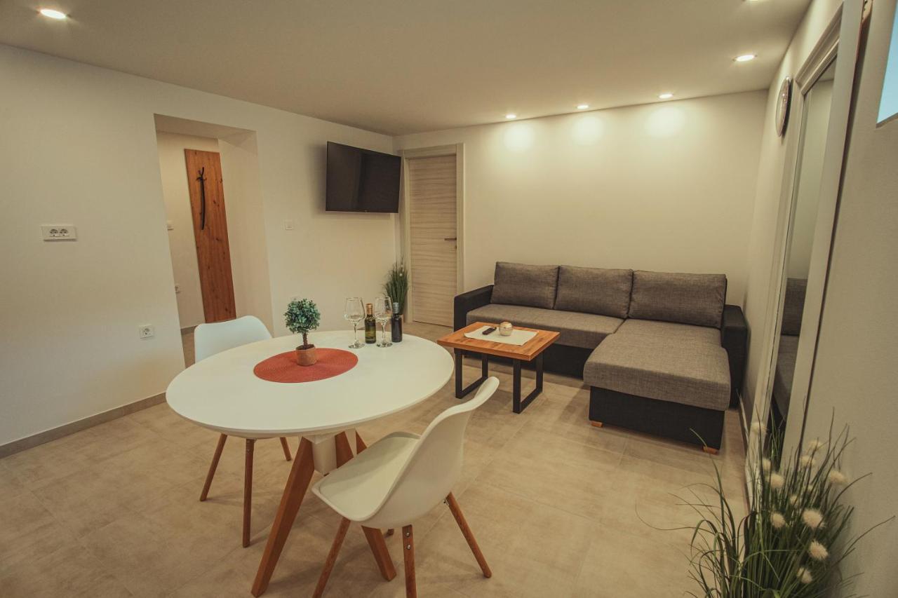 Apartmani Infinity Osijek Luaran gambar