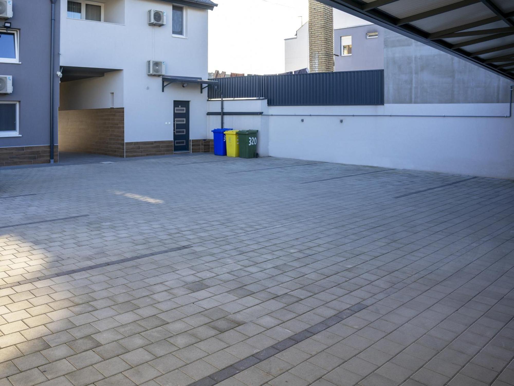 Apartmani Infinity Osijek Luaran gambar